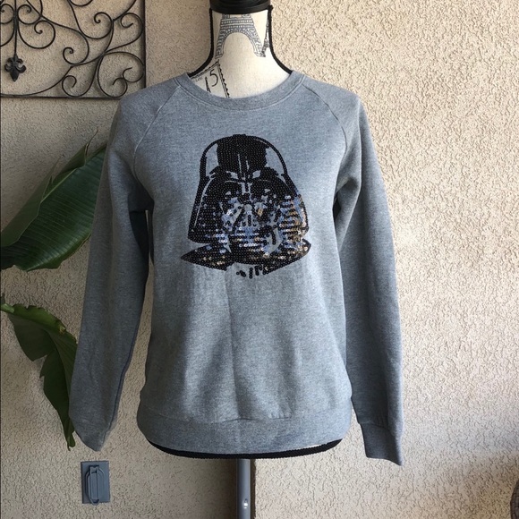 Star Wars sweater. - Picture 1 of 6